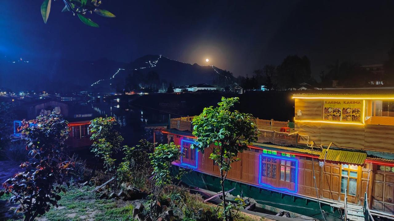 Houseboat Karima Palace Сринагар Экстерьер фото